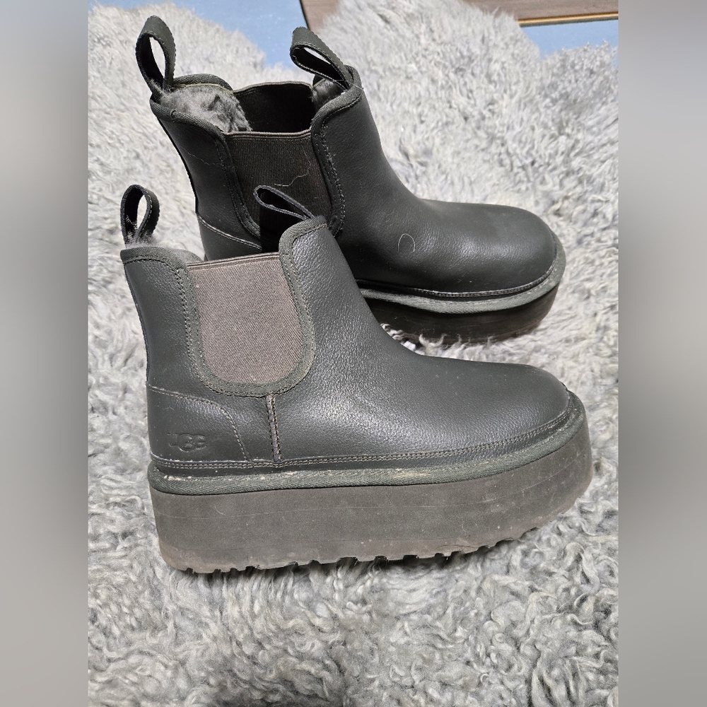 UGG Green Leather Platform Chelsea Boots